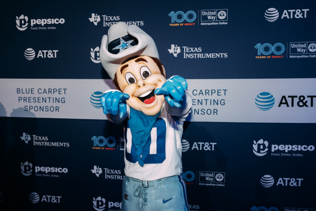 Rowdy on Blue Carpet (Photo by Saltbox)