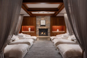 Spa Lounge (Photo by Courtesy of Four Seasons Jackson Hole and Chris Polys)
