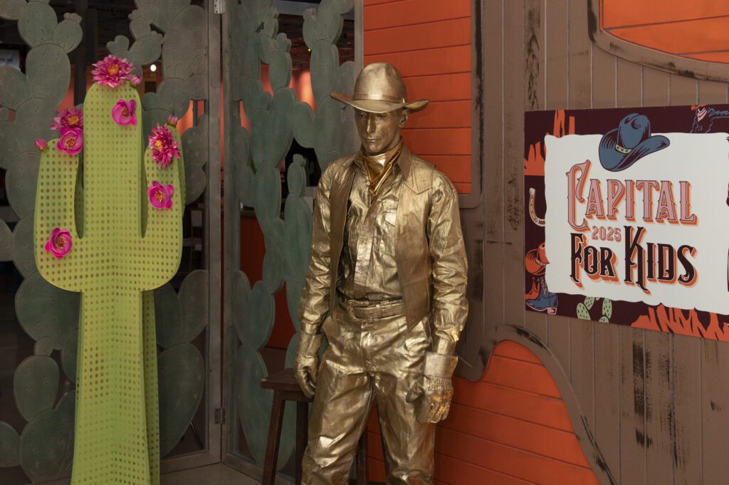 Highlights included DJ Andy Austin spinning the night away, Rolling Gap chainstitching the goods, live bronze statues working the room, and even a mesmerizing performance by speed painter Gabino. (Photo by Tamytha Cameron)