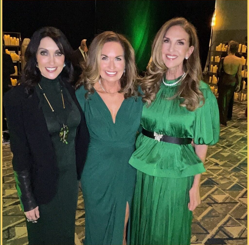 Coco Mahoney, Cindy Heiser and Alison Henderson attend the Rotary Club of The Woodlands Legends Gala. (Photo by 209 Photobooth)