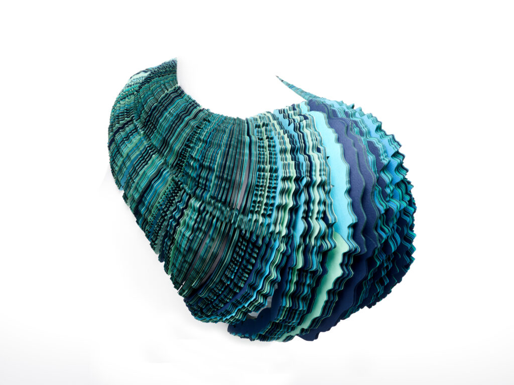 Genevieve Howard, Gleo neckpiece, 2023, Japanese linen paper,
Fabriano paper and elastic cord, promised gift of Deedie Potter
Rose. © Genevieve Howard. Photo by Chad Redmon, courtesy
Dallas Museum of Art.