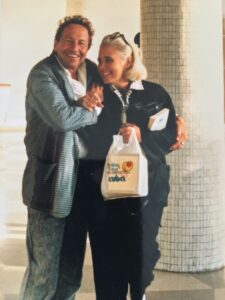 105 Robert Rauschenberg, Fredericka Hunter at Rauschenberg Overseas Cultural Interchange in Cuba, 1988. Courtesy Fredericka Hunter, Texas Gallery