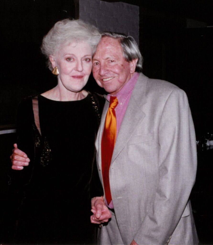 Christophe de Menil and Robert Rauschenberg at a dinner party in honor of the opening of the exhibition "Robert Rauschenberg: A Retrospective," 1998. (Courtesy Menil Archives, The Menil Collection, Houston) 
