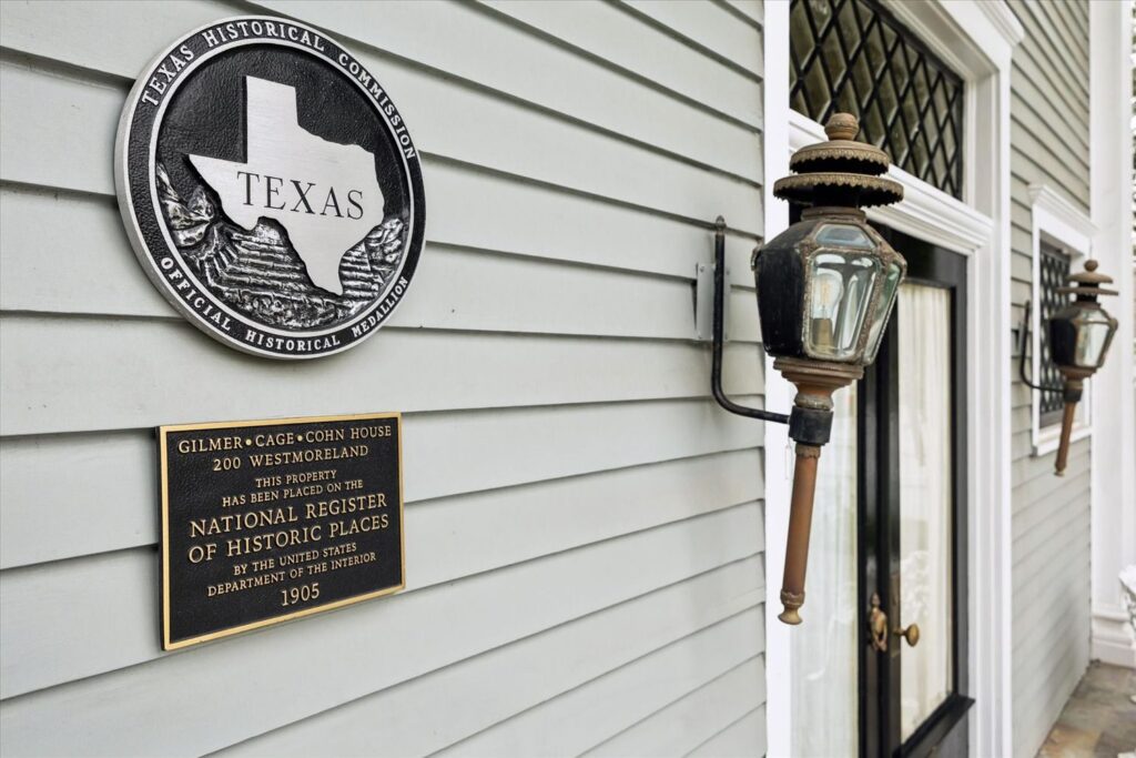 The former home of caterer Jackson Hicks at 200 Westmoreland boasts two historical markers. (Photo by TK Images)