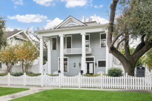 200 Westmoreland, Houston (Photo by TK Images)