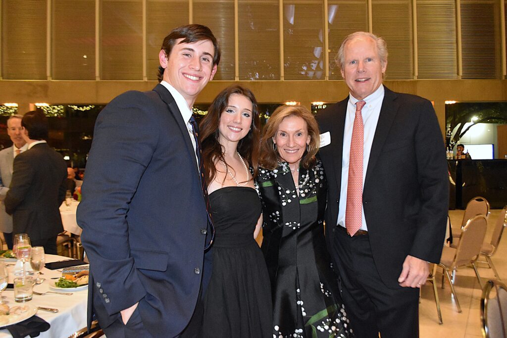 Buddy & Sealy McGowin, Amy & Stanley Clancy (Photo by: Deborah Brown)