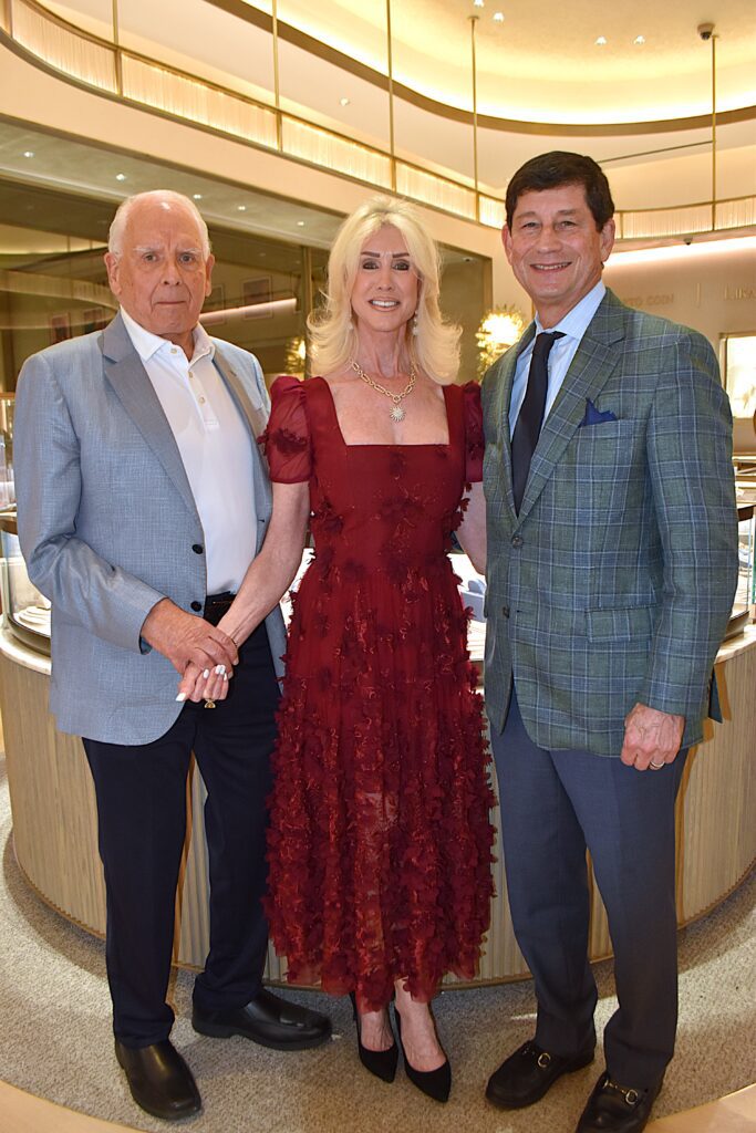 Bill & Anne Seanor, Richard Eiseman (Photo by: Deborah Brown)