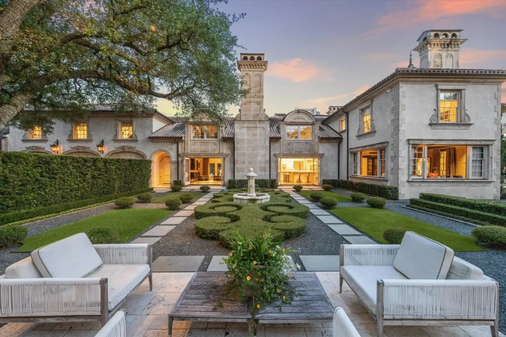 2307 River Oaks Boulevard ranked as the top Houston home sale in 2025 with a list price of $15,995,000
