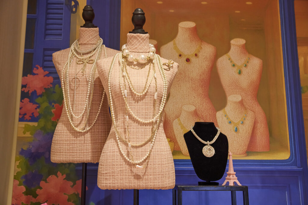 Auction at Crystal Charity Ball (Photo by Nate Rehlander)