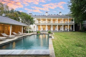 5243 Farquhar Lane (Photo by Compass RE Texas, LLC)