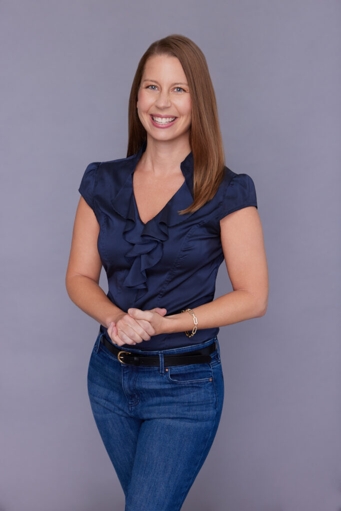 Bailie Gardner, a Registered Dietitian, leads the functional nutrition component of The Antidote Method™.