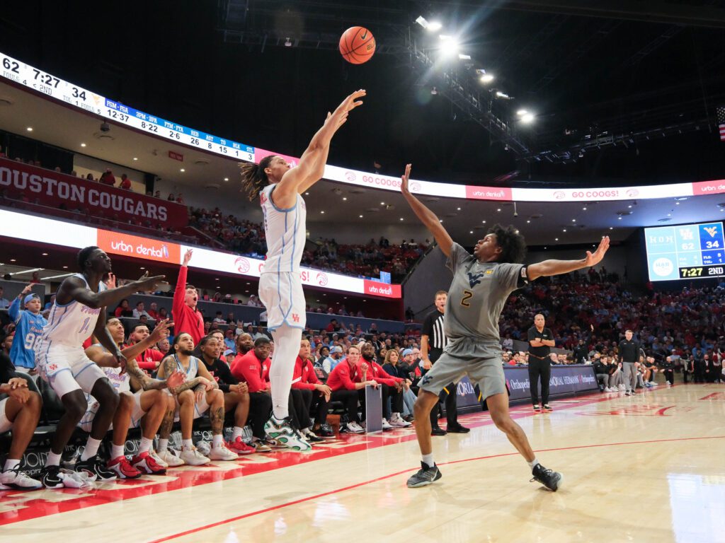 University of Houston guard Isiah Harwell can score in bunches. (Photo by F. Carter Smith)