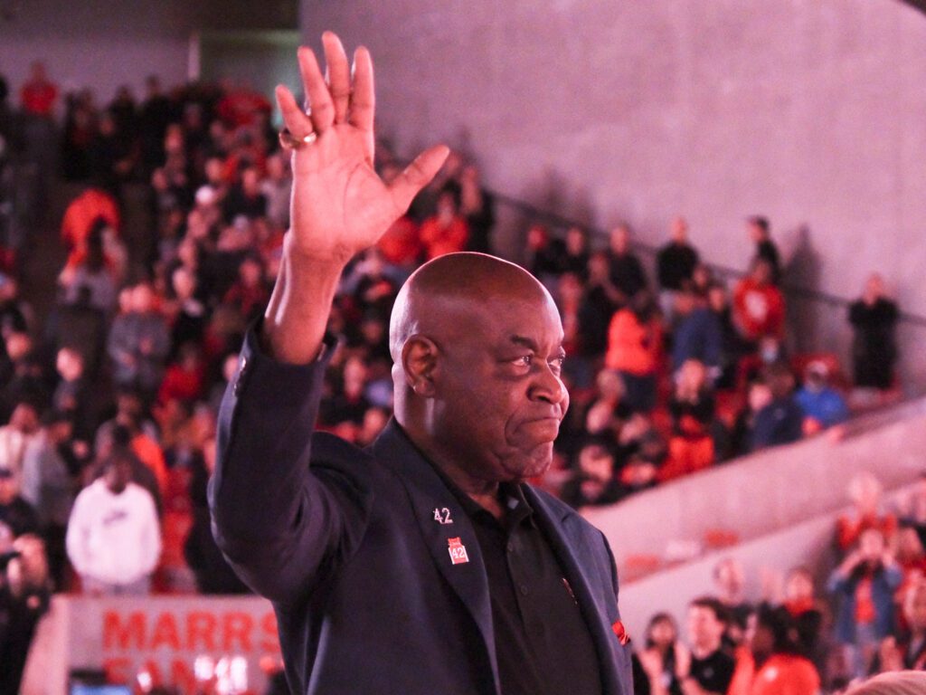 UH all-time great Dwight Davis spoke from the heart. (Photo by F. Carter Smith)