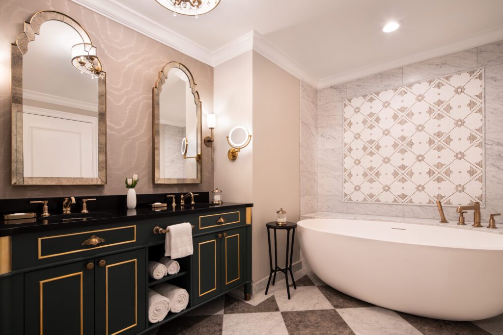 The Italian marble bath in the Club King bathroom (Photo by The Ritz-Carlton, New Orleans)