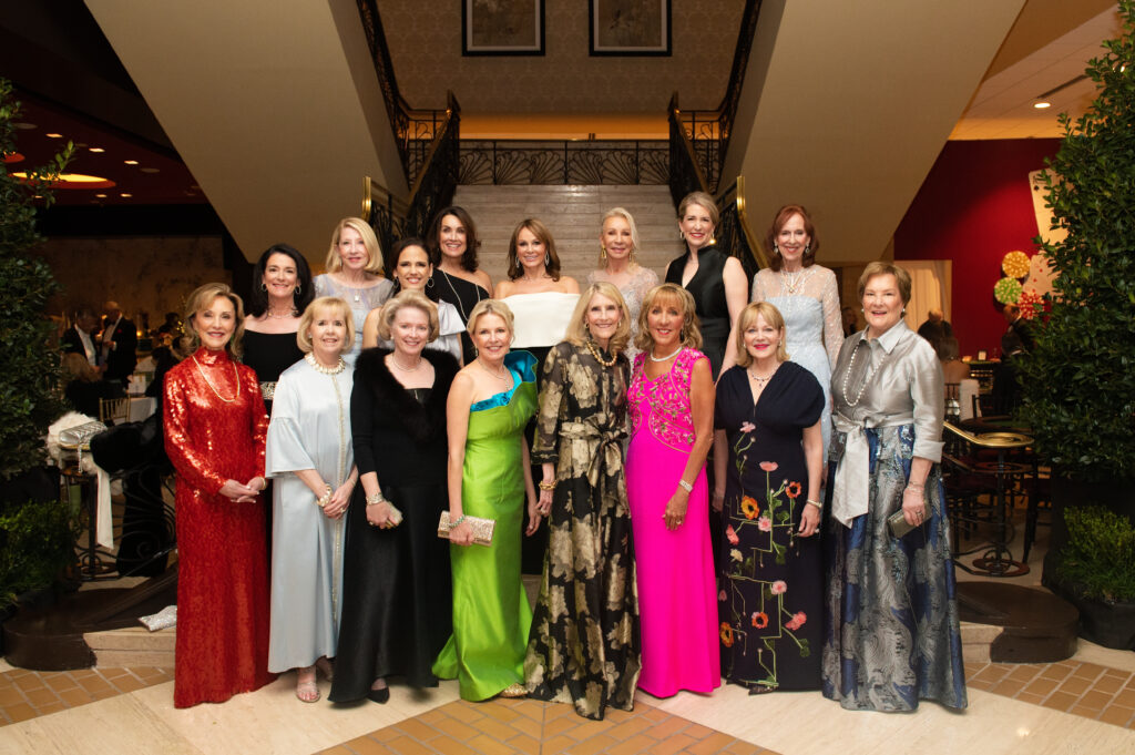 (Back Row) Debbie Oates, Pam Perella, Claire Emanuelson, Pat McEvoy, Cheryl Joyner, Susan Farris (Middle Row) Leslie Diers, Angie Kadesky (Front Row) Jill Smith, Christie Carter, Annette Strauss, Mary Martha Pickens, Connie O'Neill, Robyn Conlon, Louise Griffeth, Margot Goodwin (Photo by Tamytha Cameron)