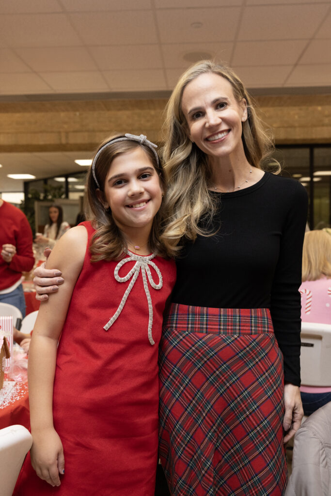 Sarah Grace and Tracy Walder (Photo by Allison Slomowitz - Photographer, Scottish Rite for Children)