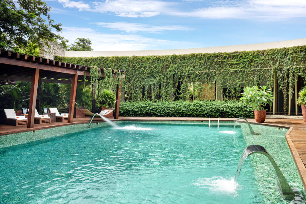 Sense Spa's Hydrotherapy Pool (Photo by Rosewood Mayakoba)