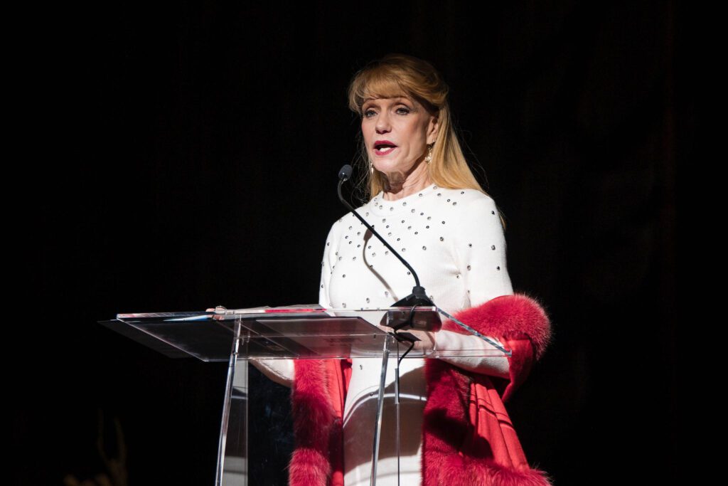 Nelda Blair shared her appreciation for Dr. Ann Snyder’s many contributions at the Rotary Club of The Woodlands Legends Gala. (Photo by 209 Photobooth)