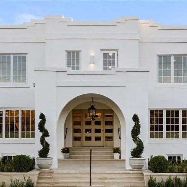 A 1930s Crestline Masterpiece Hits the Market for $4.99 Million in Fort Worth — Enviable River Crest Golf Course Views, Bold Period Elegance, and More Perks