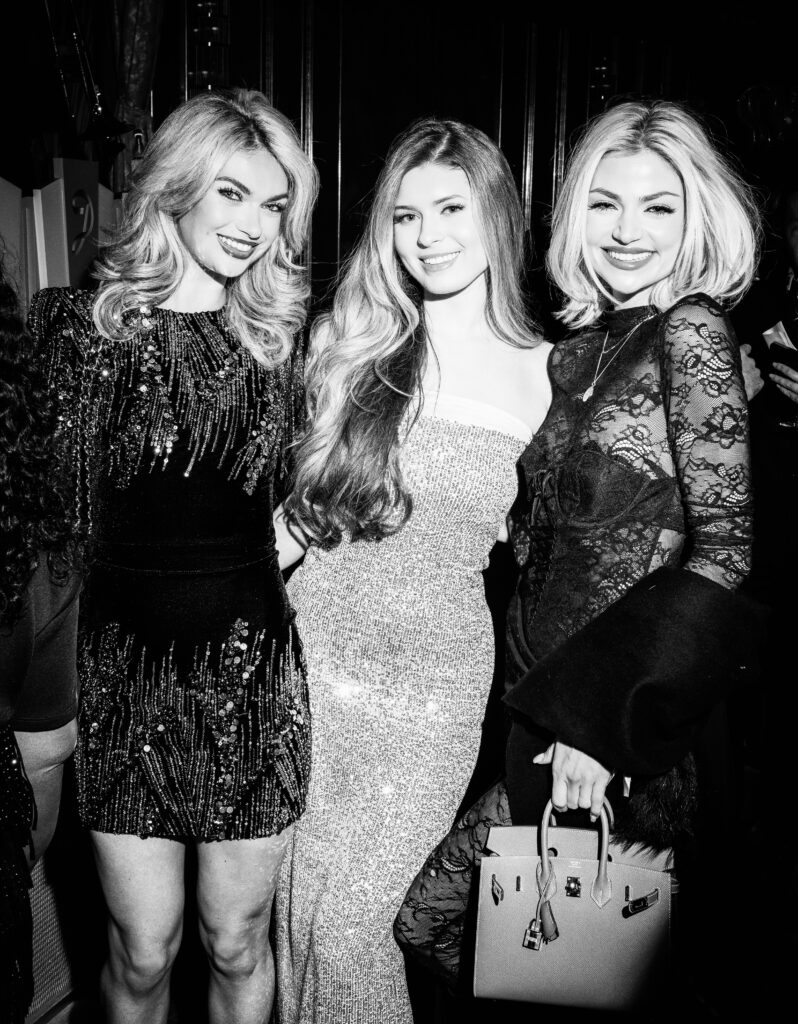 Hannah Hohman, Payton Deuberry, Julia Wrobel (Photo by Chase Hall Photography)