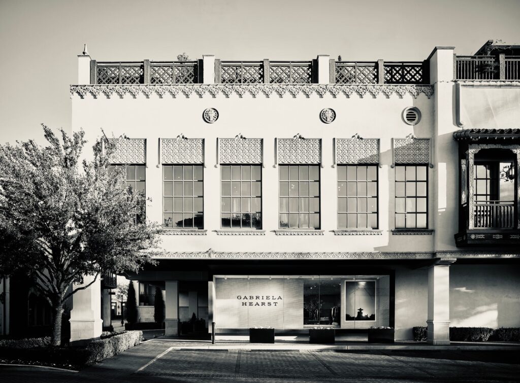 0852 Gabriella_Hearst_Dallas_Exterior_v1.jpg 5×4 2 (Photo by Pär Bengtsson and Chase Hall)