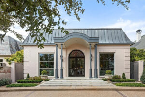 1616 Carleton Avenue