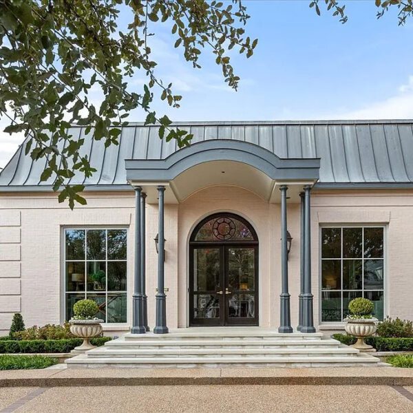 A Stunning Rivercrest Estate Hits the Fort Worth Market for $3.7 Million — Architectural Legacy, Thoughtful Updates, and a Coveted Neighborhood