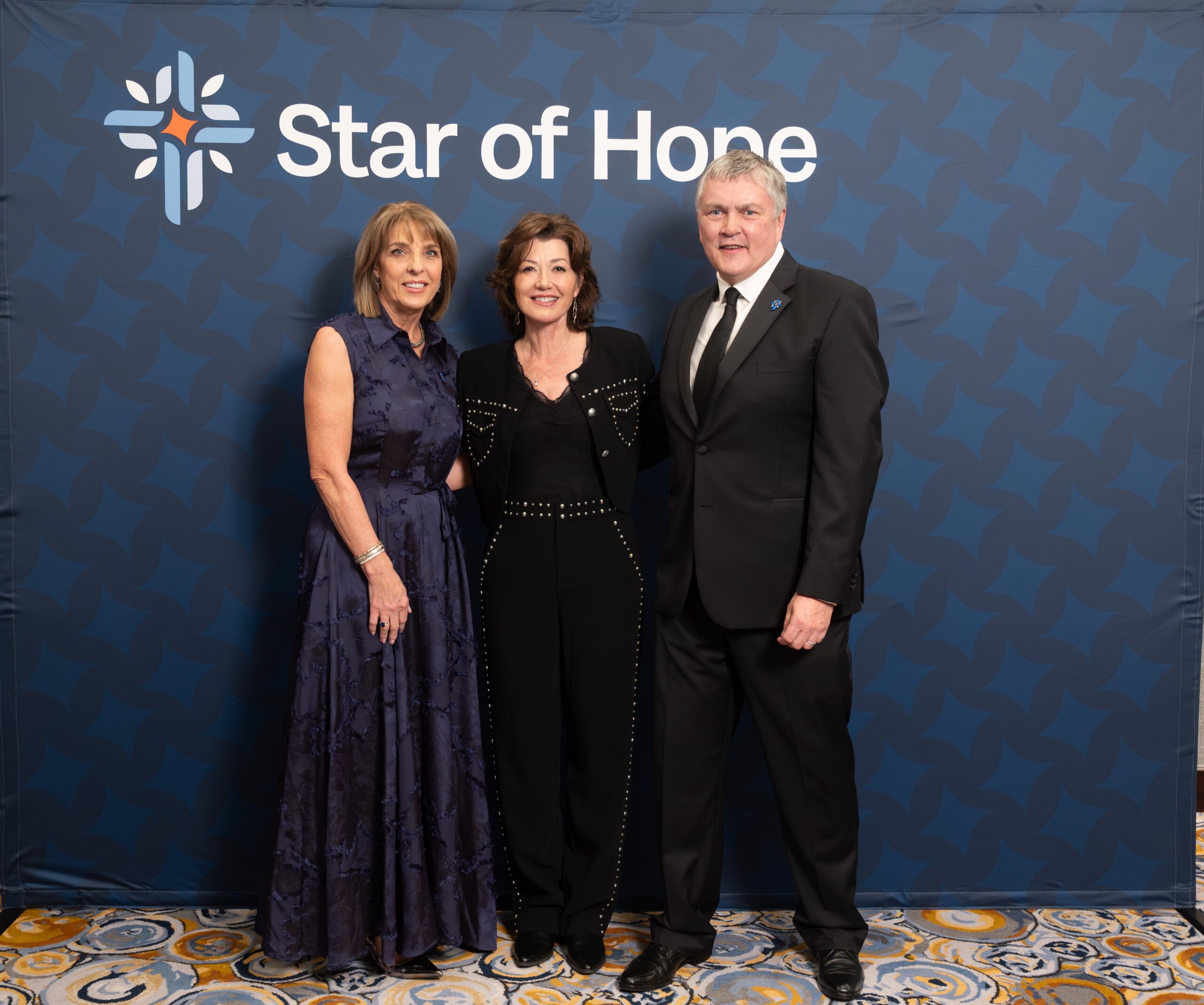 aren Meikle, Amy Grant, and Doug Meikle (