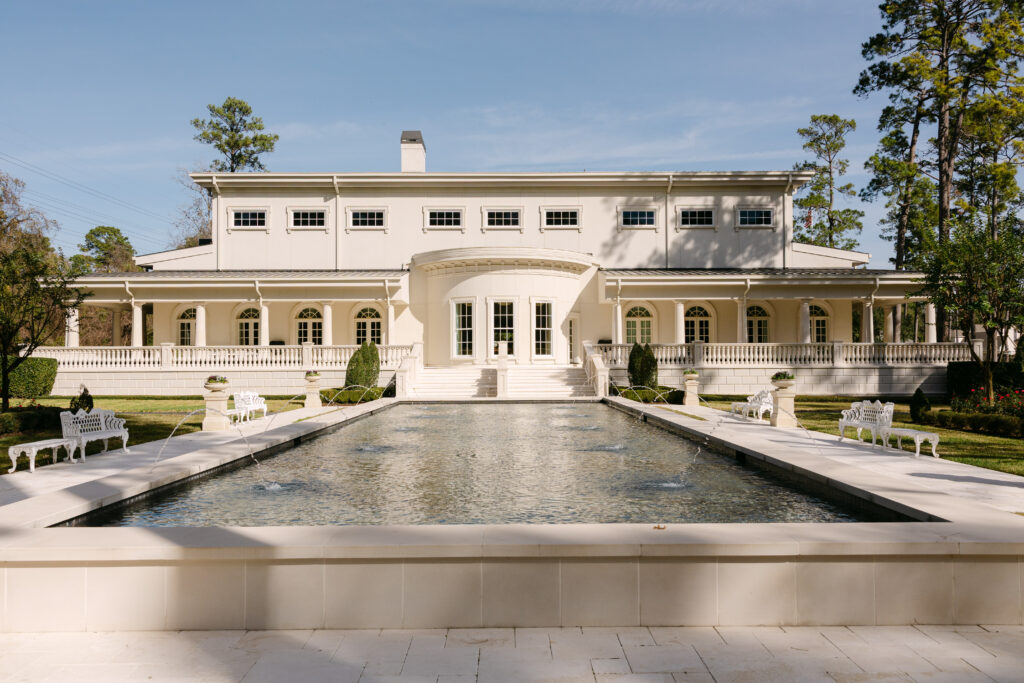 The ceremony was held at a White House replica located in Grogan's Mill in The Woodlands. (Photo by Weddings by Trey)