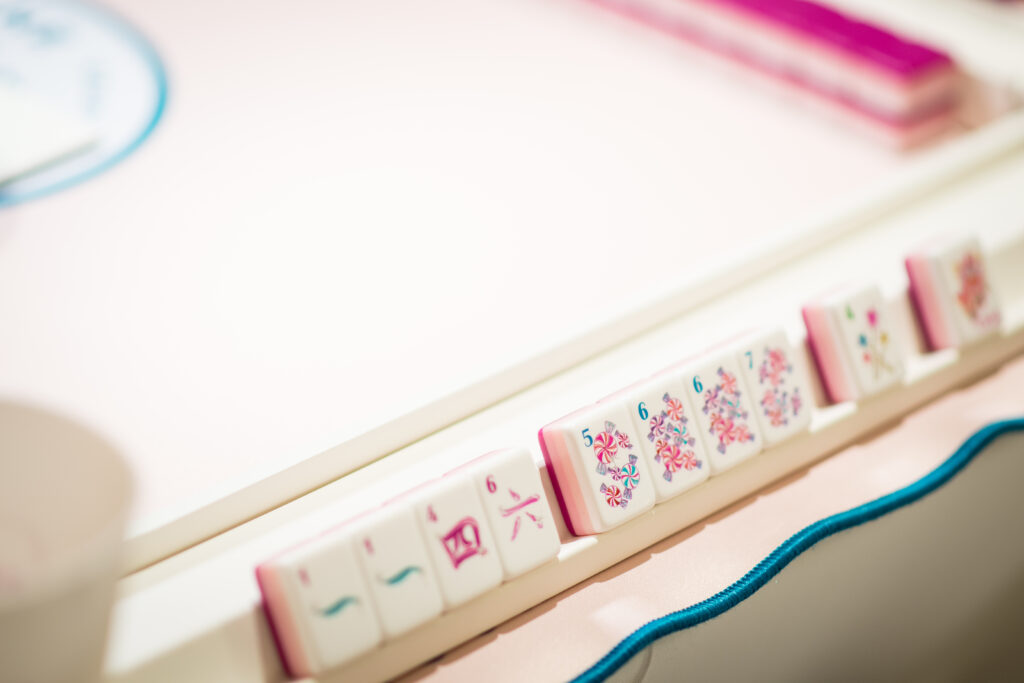 All the local mahjong companies, from The Mahjong Line to Bam Bird Boutique to Oh My Mahjong, were well (and colorfully!) represented. (Photo by Kelly Alexander Photography)