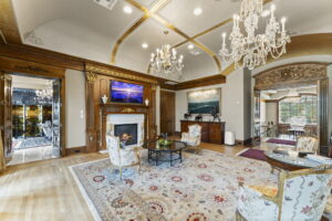 6 W Rivercrest Drive (credit Iconic Images) (1)