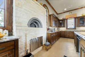 6 W Rivercrest Drive (credit Iconic Images) (4)