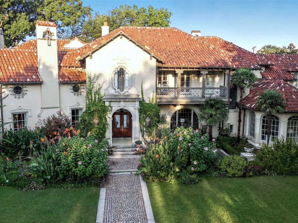 7031 Turtle Creek Boulevard (Courtesy)