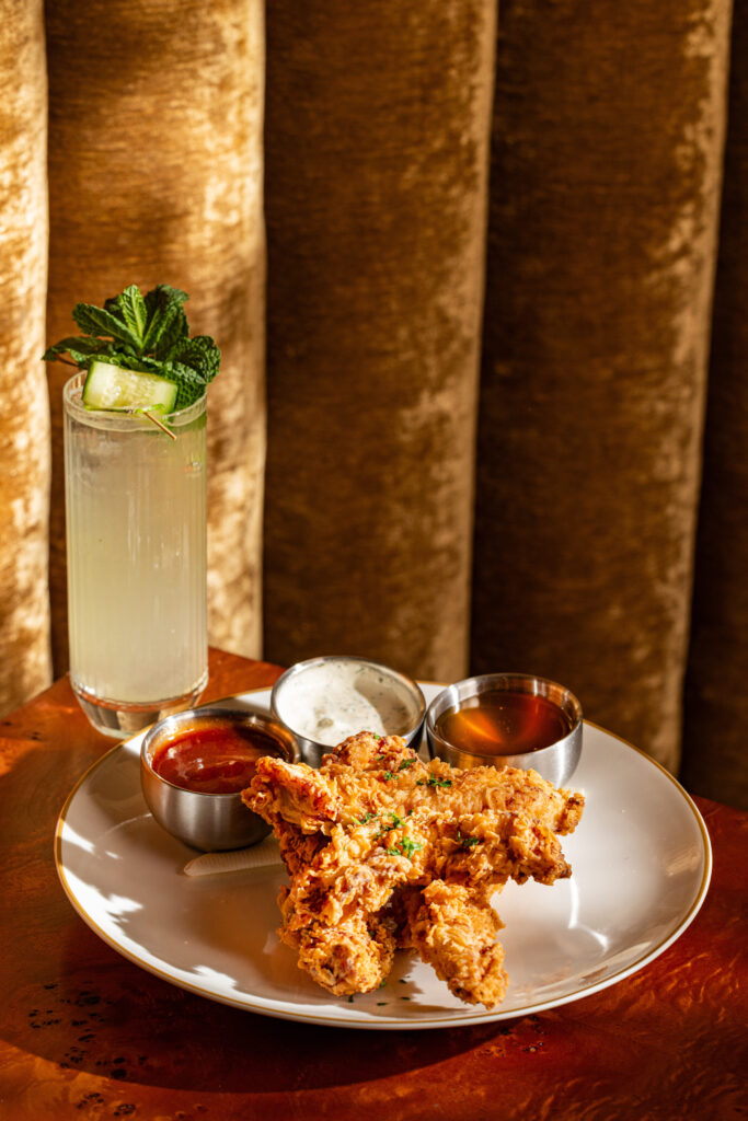 The chicken tenders at Delilah Dallas are solid. (Photo by Kathy Tran)