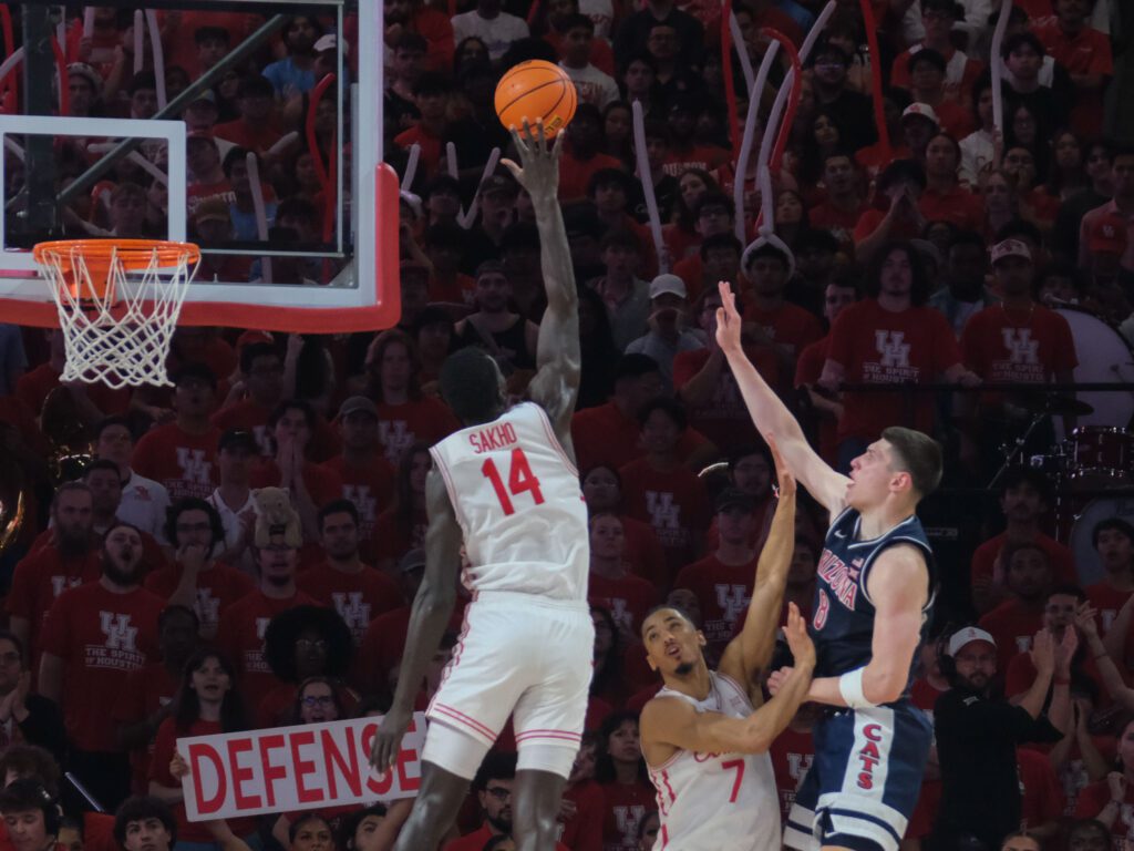 University of Houston backup center Kalifa Sakho can alter shots and games. (Photo by F. Carter Smith)
