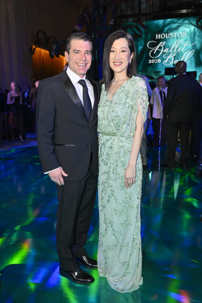 President and CEO Michael Heckman representing honoree Houston First, executive director Sonja Kostich at the Houston Ballet Ball (Photo by Michelle Watson, CatchlightGroup.com)