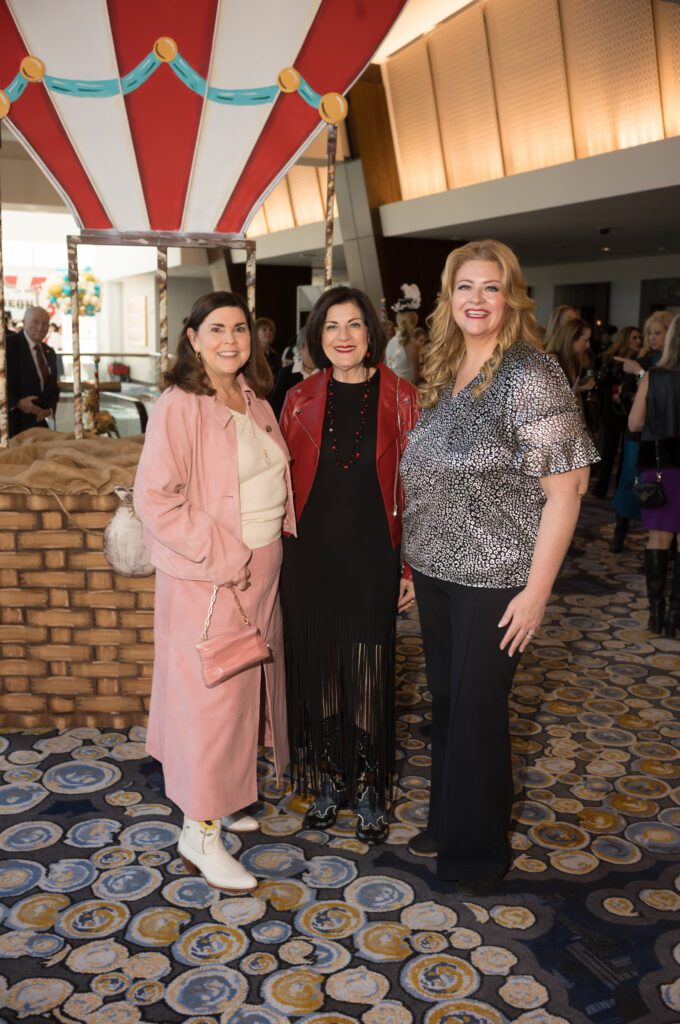 Lesha Elsenbrook, Ellie Francisco, Katie Clapp at the Houston Livestock Show and Rodeo Trailblazers Awards Luncheon (Photo by Daniel Ortiz)