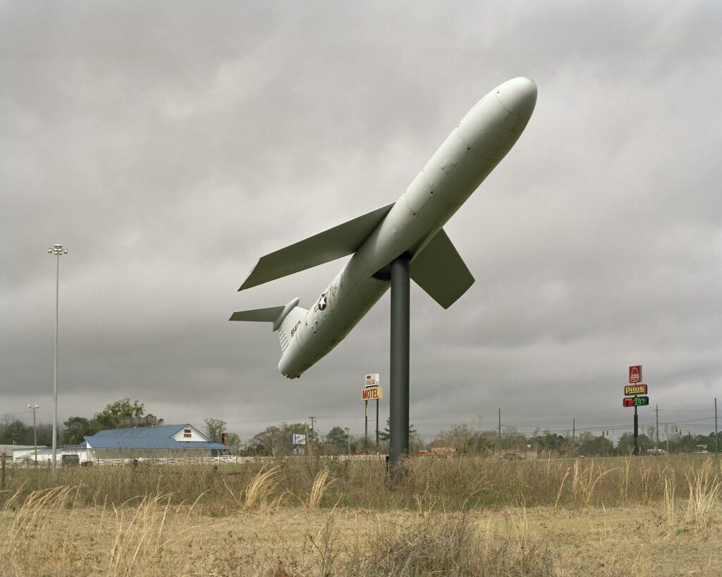 Paul Shambroom, "Martin Mace Cruise Missile, Interstate 75 Exit 146, Centerville, Georgia," 2008, from the series "Shrines: Public Weapons in America," at FotoFest (Courtesy the artist)
