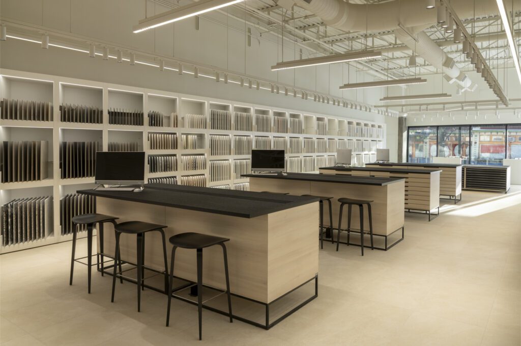 Located in the Knox neighborhood, the Dallas showroom is designed by global architecture and design firm Gensler.