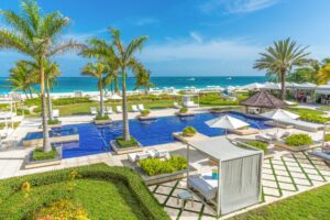 VillasFamilyPoolcopy (Photo by Grace Bay Club)