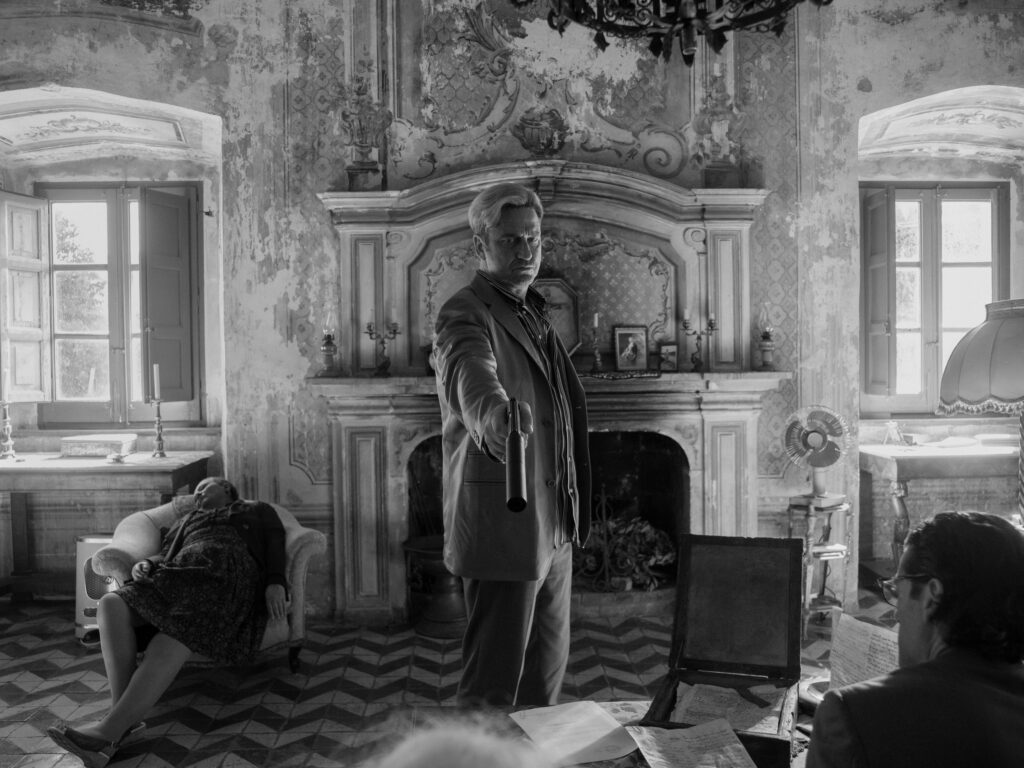 Gerard Butler at the filming of "In the Hand of Dante," 2023 (Photo by Alex Majoli)