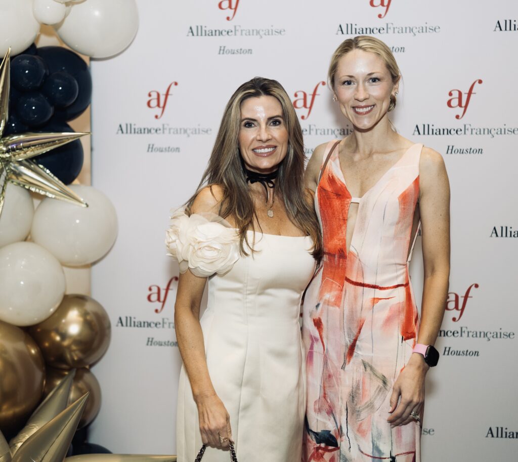 Catherine Brooks Giuffre, Virginia Craig at the Alliance Française de Houston’s 2026 Annual Fundraising Gala, Riviera Night   (Photo by Naranja Dulce Studios)