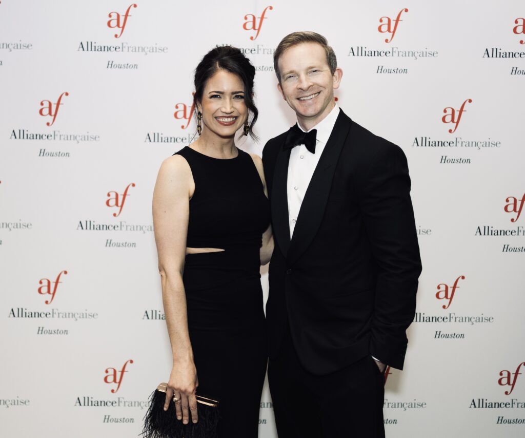 Emily & Erik Petersen at the Alliance Française de Houston’s 2026 Annual Fundraising Gala, Riviera Night  (Photo by Naranja Dulce Studios)