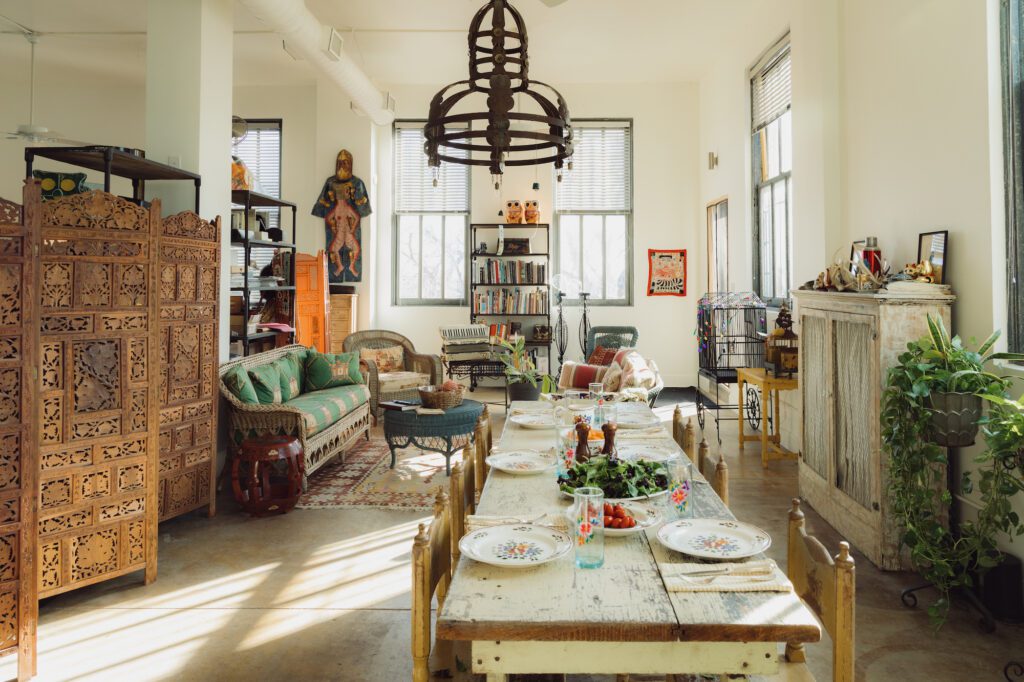 Tupper transformed the 13,000 square-foot building into a design studio, fragrance lab, business hub and showroom for Cultus Artem.