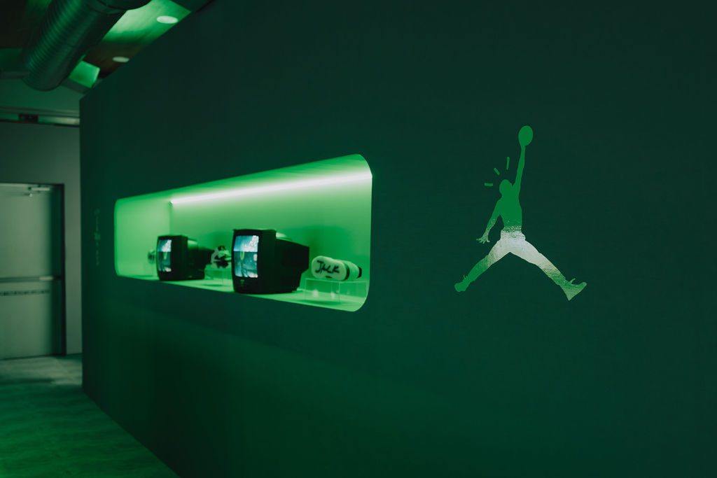 PopSignDesign has delivered more than 500 events, producing installations for global brands including Nike, Toyota, FedEx, Chick-fil-A, and Dick’s Sporting Goods.