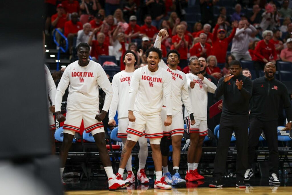 Ramon Walker Jr. (center) and Isiah Harwell (second from left) helped power the University of Houston scout team that set up the romp over Texas A&M. (@UHCougarMBK)