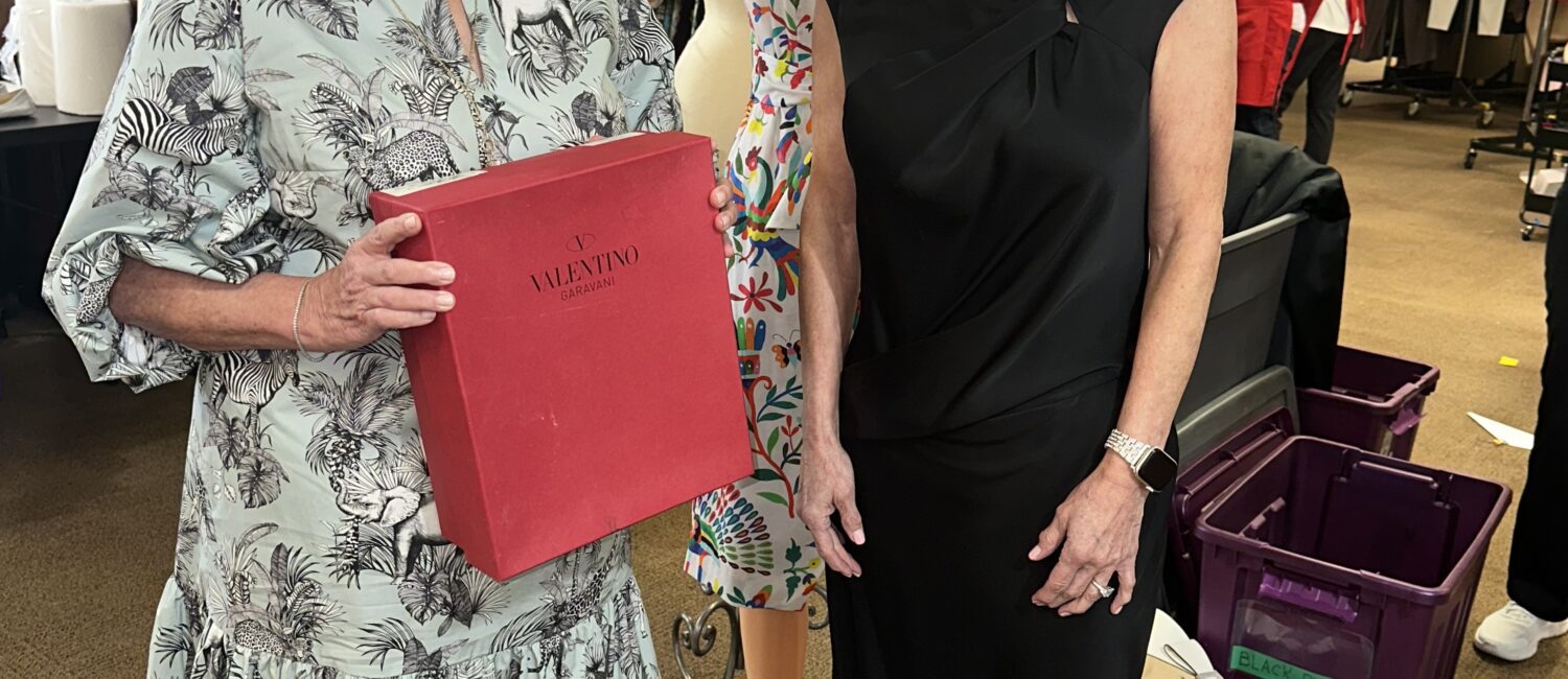 Lesha Elsenbrook, Susan Binney (Photo by Shelby Hodge)