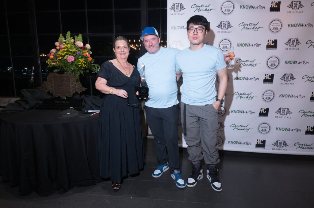 Diane Roederer with the Camaraderie in The Heights team at The Truffle Masters evening (Photo by Daniel Ortiz)