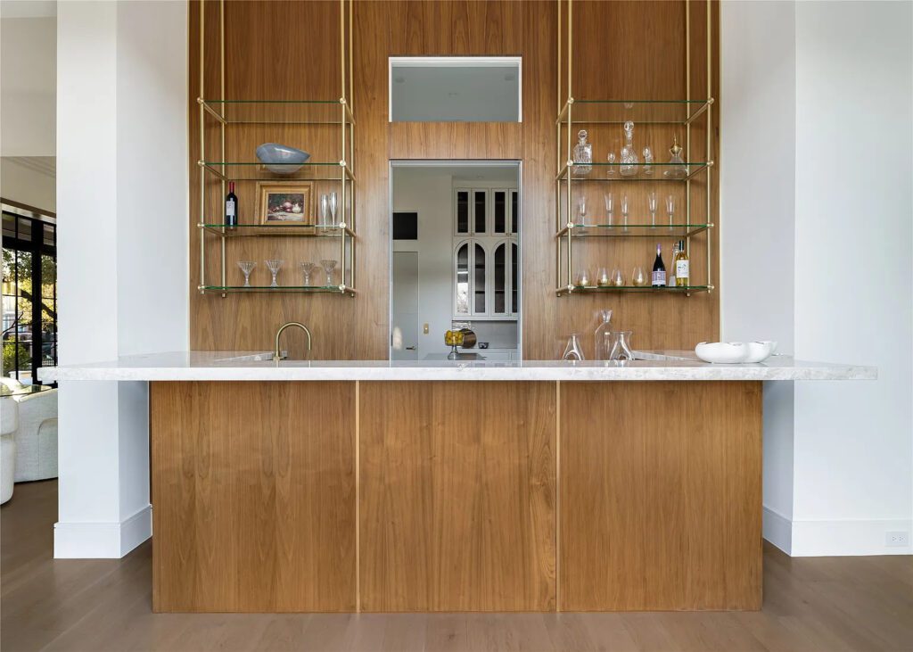 Wet bar (Photo by Allie Beth Allman & Associates)