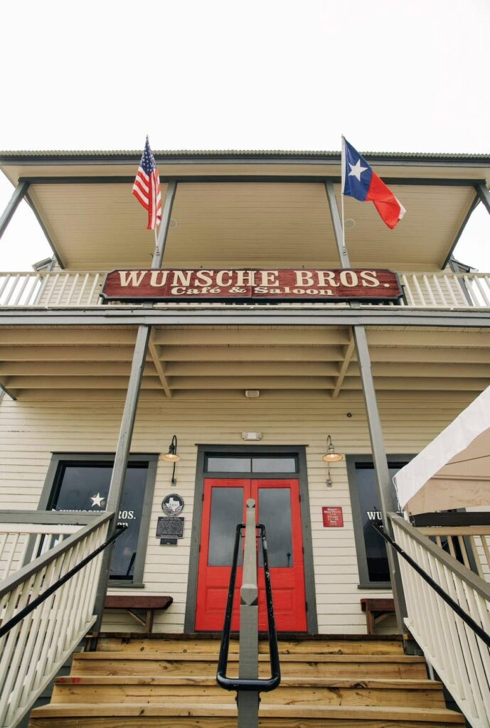 Wunsche Bros. pairs ice-cold beer with its famous beer bread, a combination that has kept people coming back for decades. (Photo courtesy Wunsche Bros.)